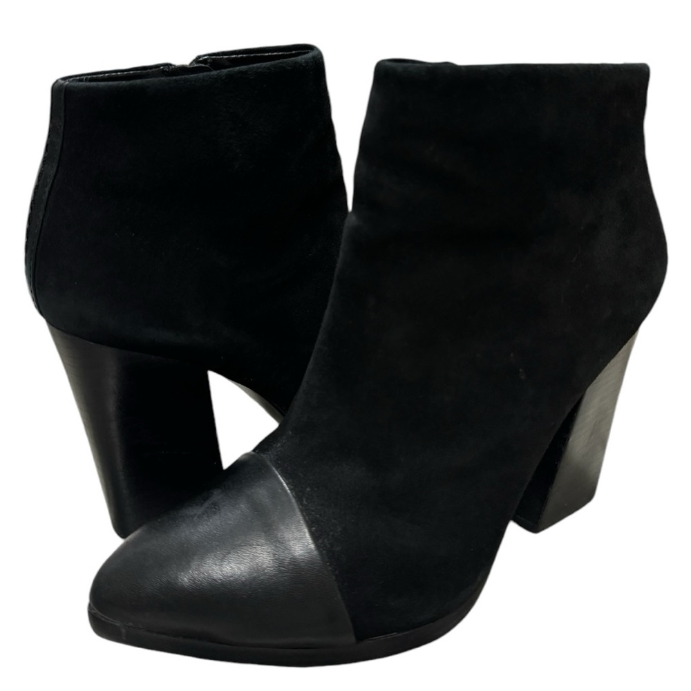 Women’s Tory Burch Black Rivington Suede Cap Toe Ankle Booties - 6